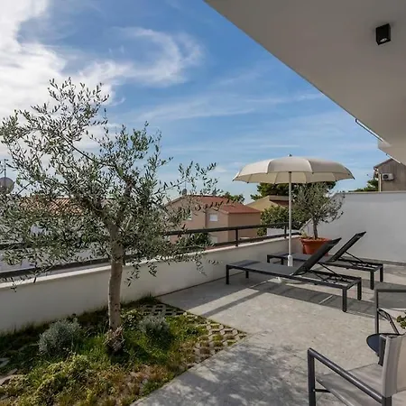 Holiday Home Lolina,Sea On A Palm! Heated Pool Trogir Exterior photo