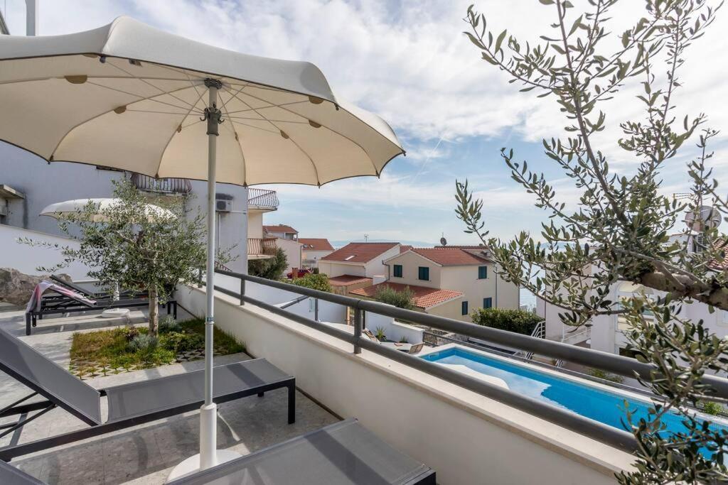 Lolina,sea On A Palm! Heated Pool Holiday home